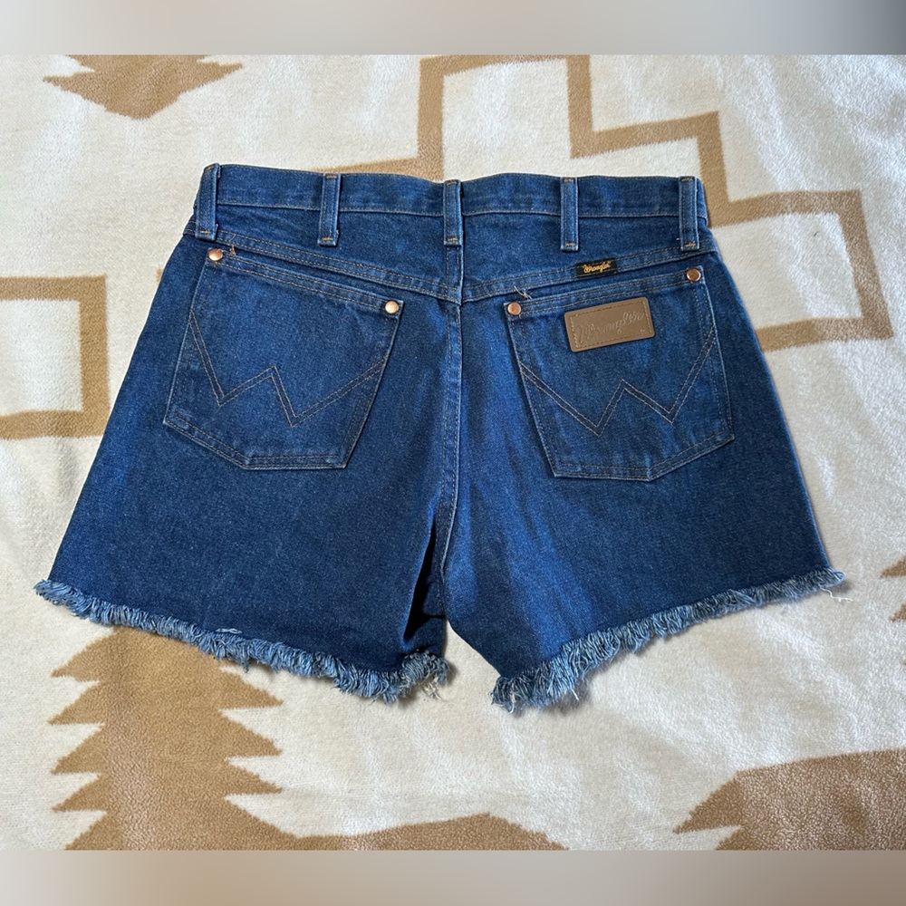 Wrangler Cutoff Shorts NWOT Size 31